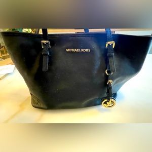 Black Michael Kors tote purse